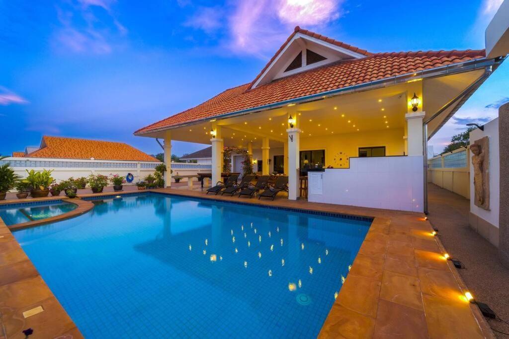 Villa Private 3 Bedroom Pool Pv7 HHQ