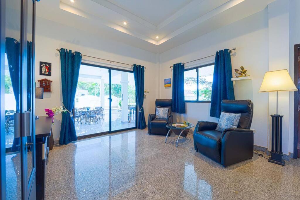 Villa Private 3 Bedroom Pool Pv7 *
