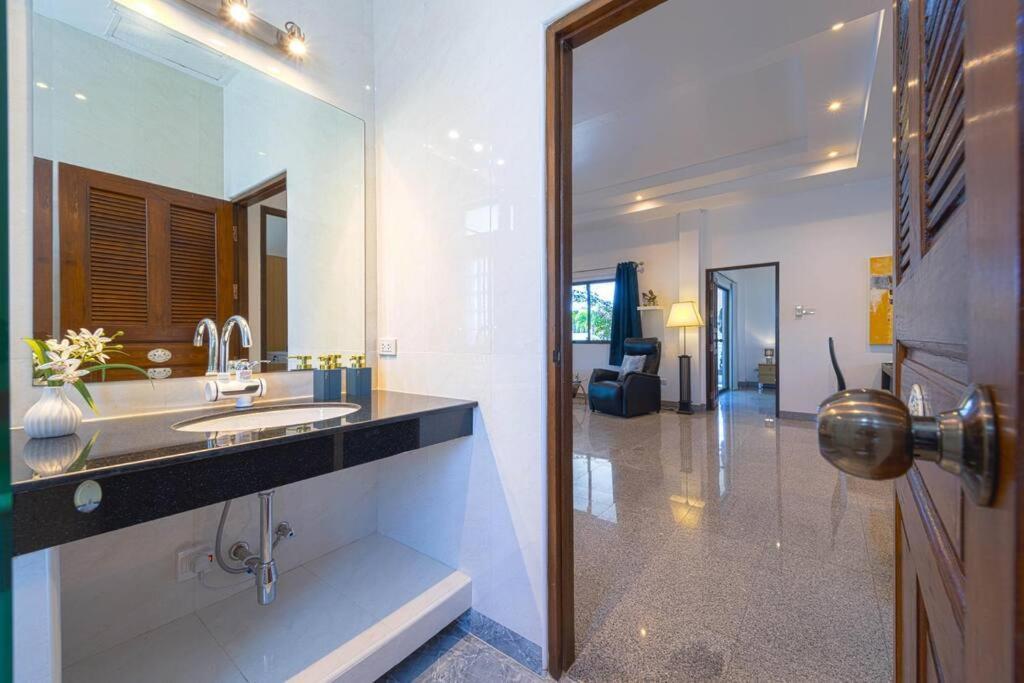 Villa Private 3 Bedroom Pool Pv7 HHQ