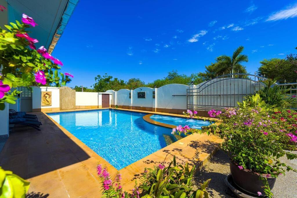 Villa Private 3 Bedroom Pool Pv7 *